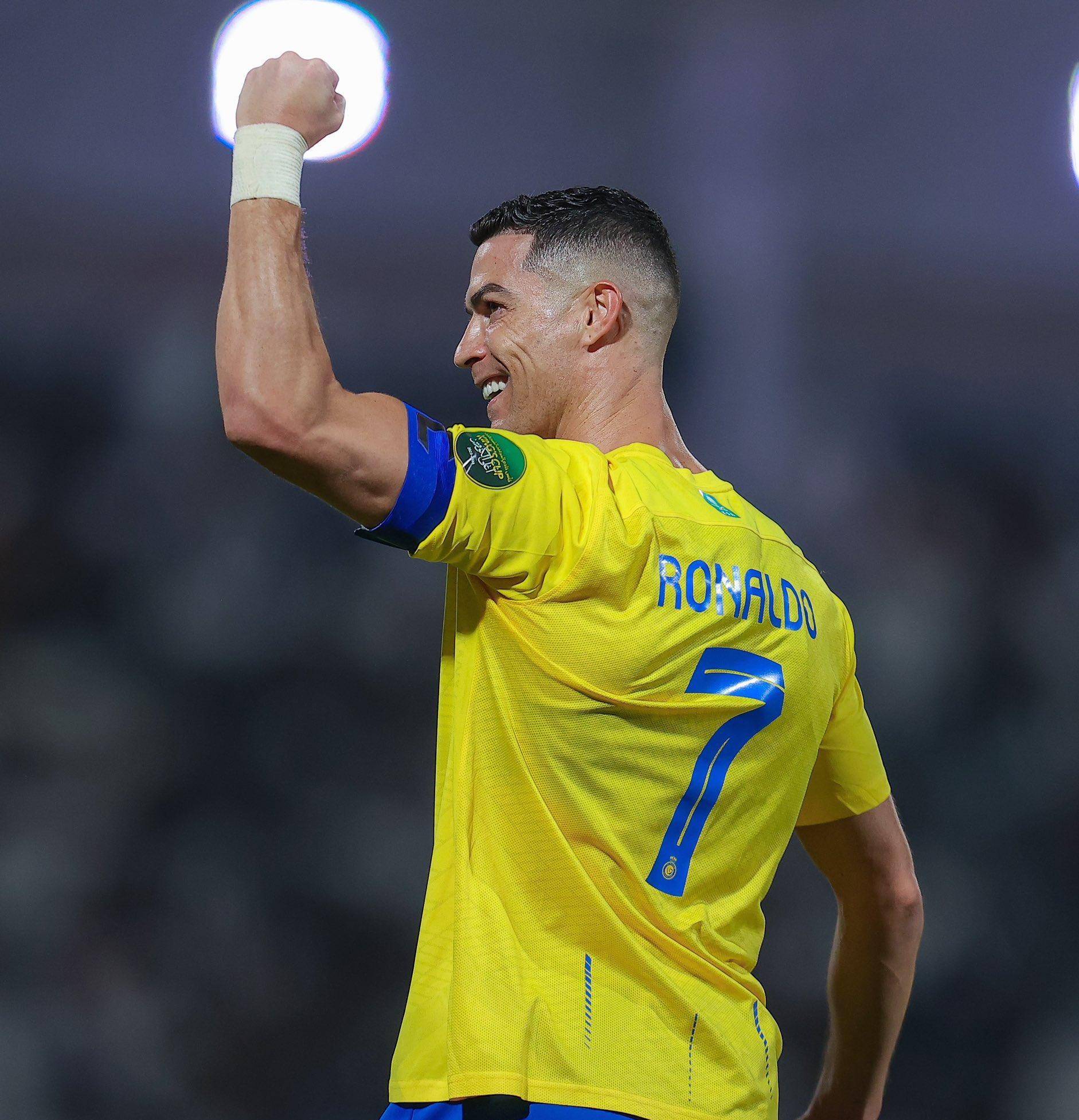 中国足协杯历年亚军榜单：山东泰山7次居首，申花3次