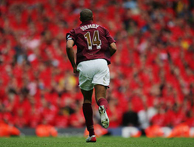 篮球勇士老将续约一年，球迷大呼：值得