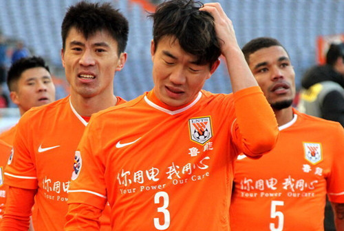 侯森：真不想看到一次次从门里捡球了；我们离不了球迷的支持